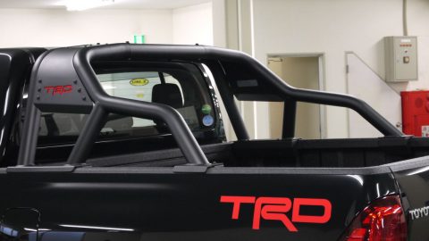 ハイラックス　TRDスポーツバー